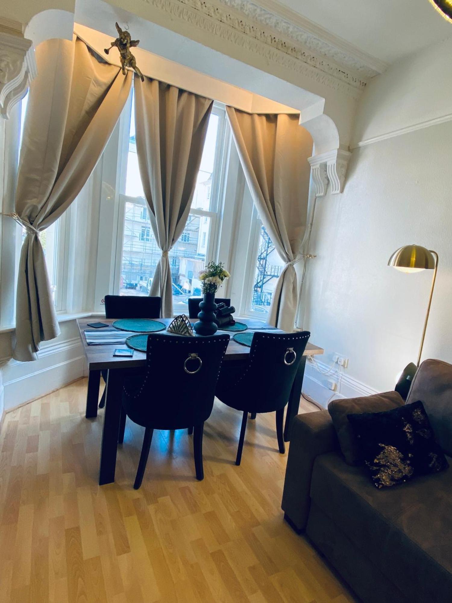Ann Apartments Opposite The Pier With Sea View ポーツマス エクステリア 写真